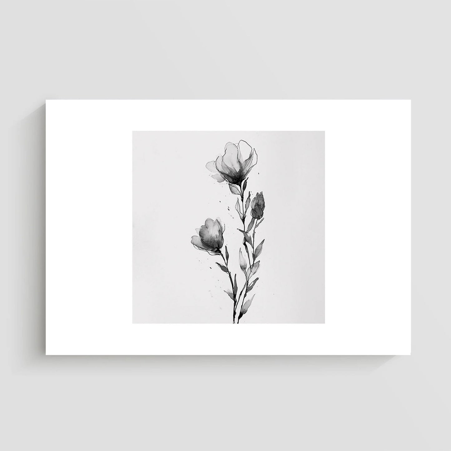 Dibujo minimalista en blanco y negro de una flor solitaria con pétalos delicados. La obra destaca por su simplicidad y elegancia, ideal para decoración moderna de interiores que buscan un toque sutil y sofisticado.