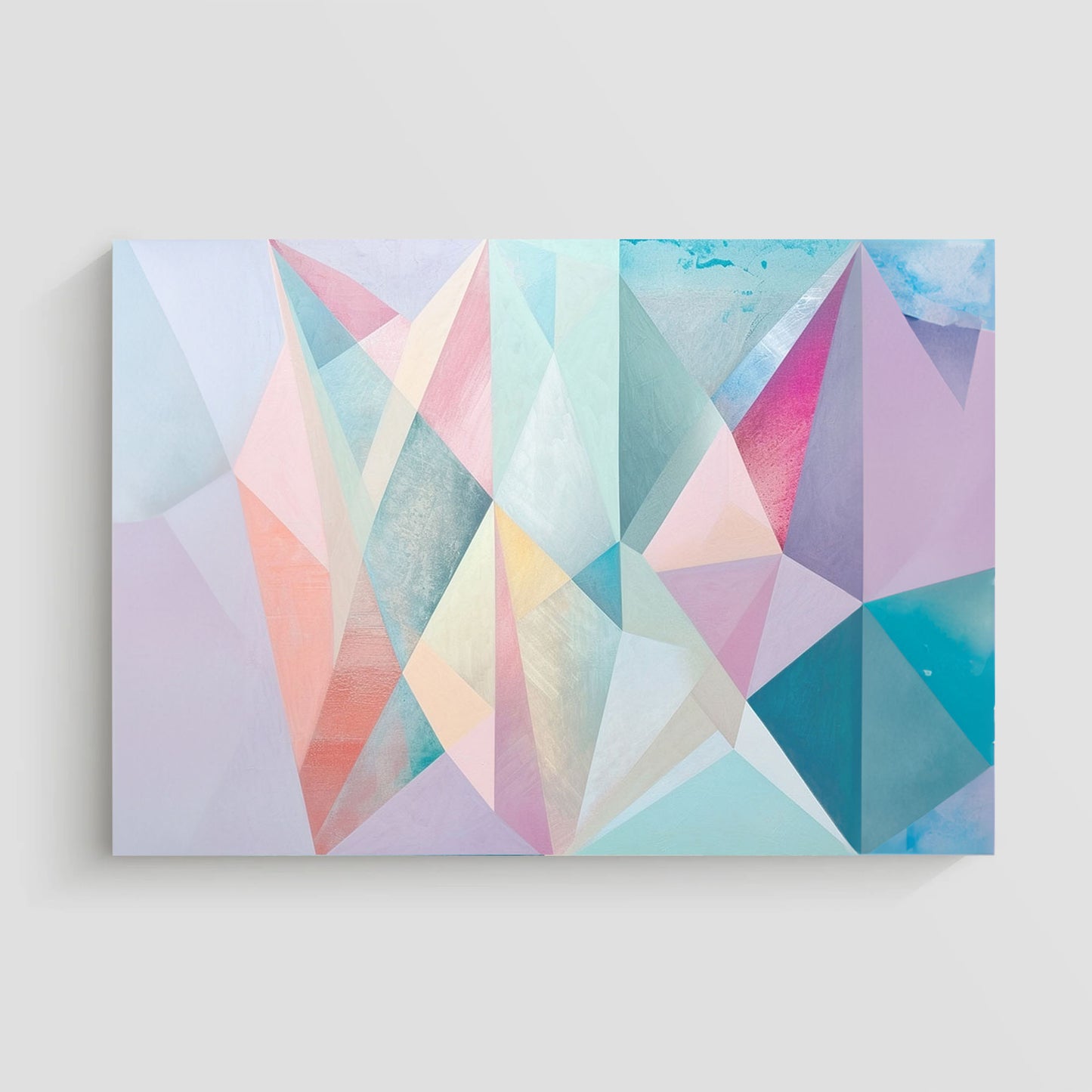 Imagen de arte abstracto con patrones geométricos y fractales en tonos pastel suaves, incluyendo rosa, azul y lila. Ideal para agregar un toque moderno y elegante a la decoración de interiores en hogares u oficinas.
