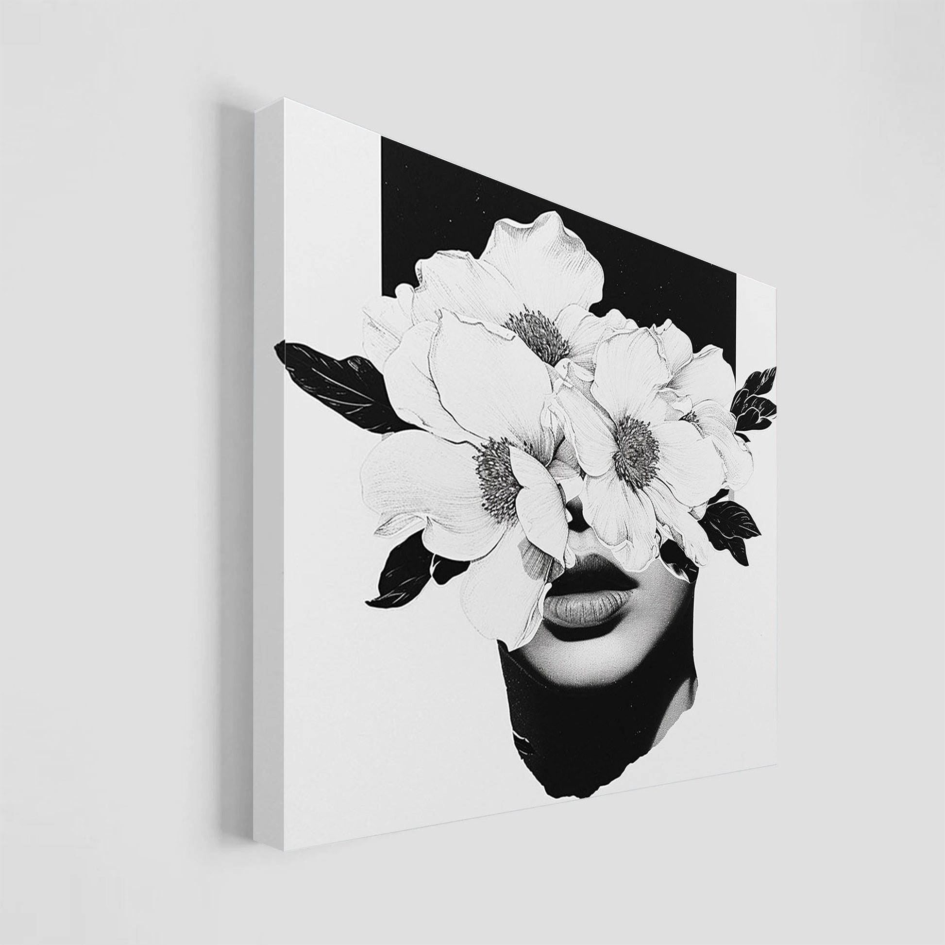 Ilustración en blanco y negro de un rostro humano fusionado con flores delicadas.