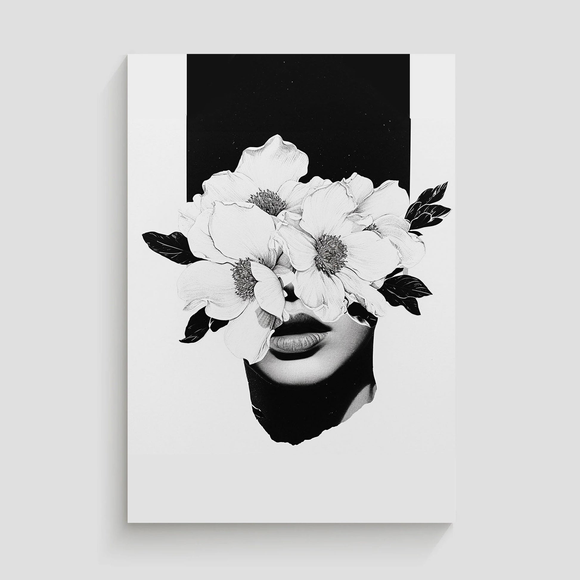 Ilustración en blanco y negro de un rostro humano fusionado con flores delicadas.