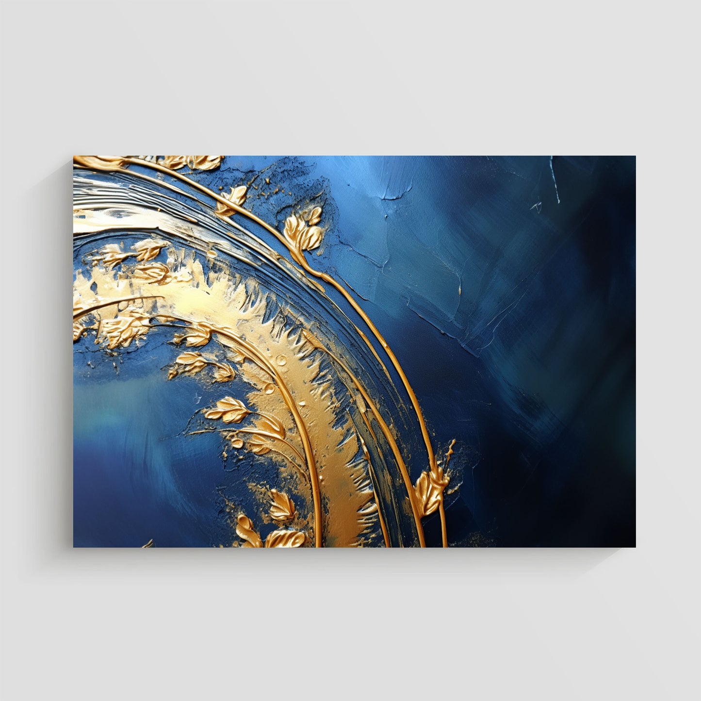 Arte abstracto con textura en colores azul profundo y dorado, creando una composición lujosa y contemporánea.